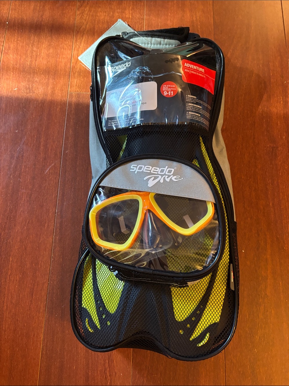 Speedo adult Swim Snorkel Set - Yellow and Black, large